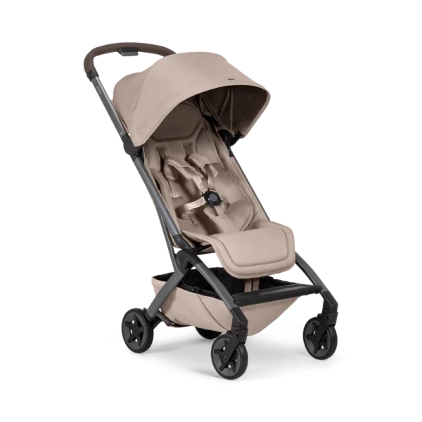 Joolz Aer² buggy in Sandy Taupe – compacte lichtgewicht kinderwagen met verstelbare rugleuning en elegante afwerking.